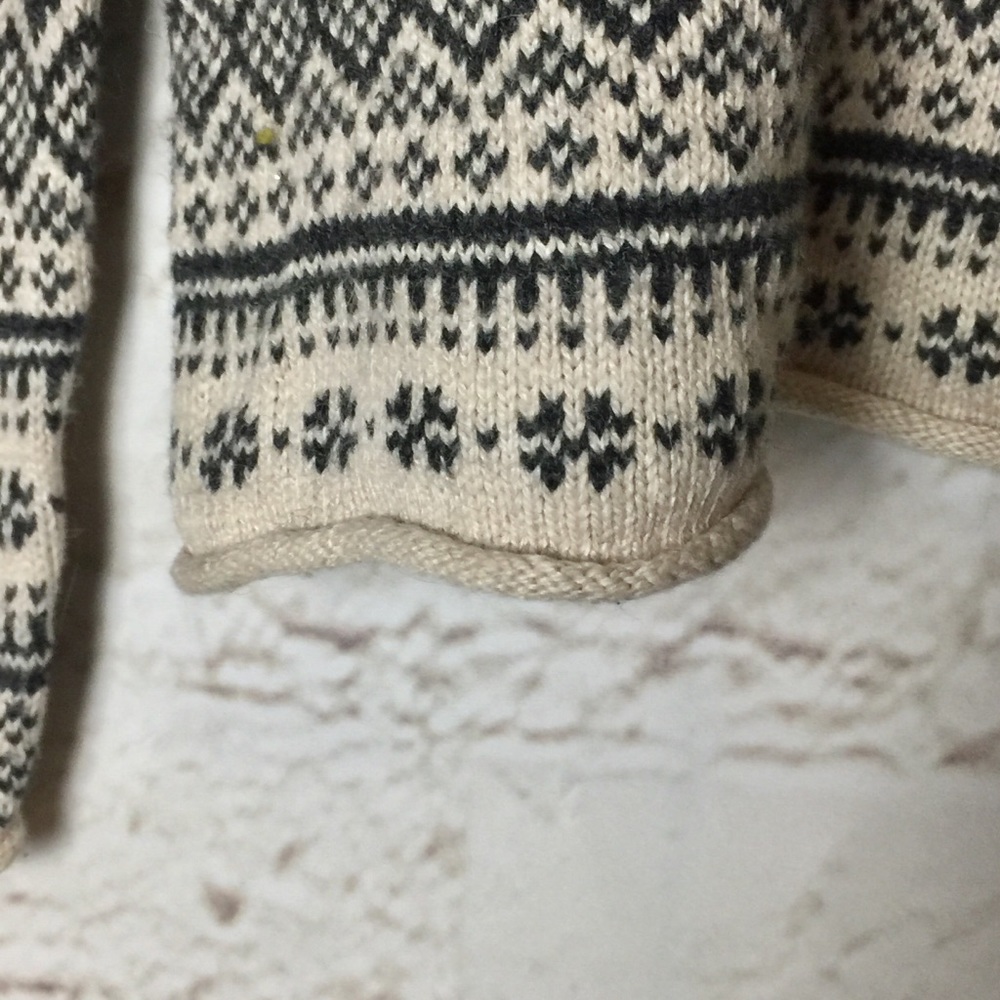 L.O.G.G H&M Snowflake Sweater - Picture 3 of 7